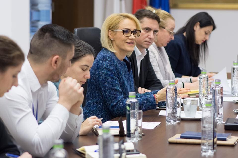 Local elections in Romania: TV presenter becomes Bucharest mayor, Frenchwoman may win District 1