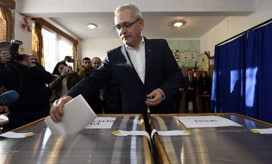 Romania parliamentary elections: Social-Democrats win by a landslide