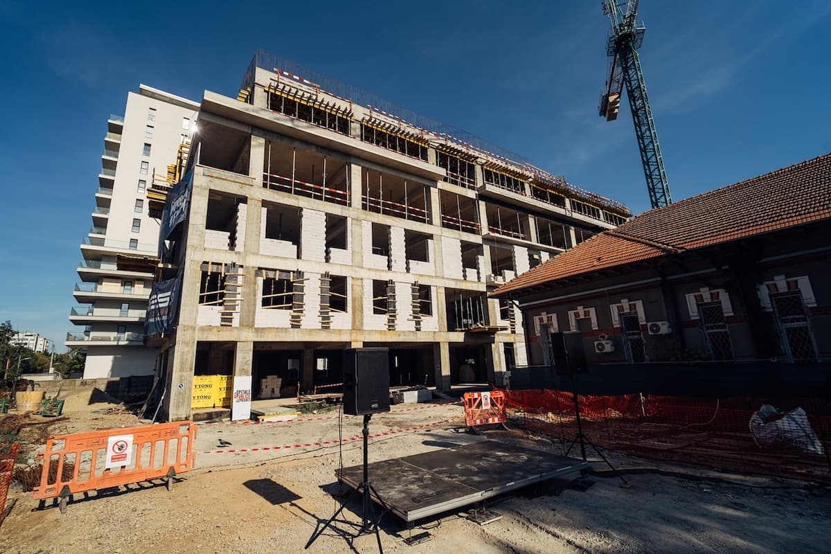 Construction continues at Metropolis Foundation’s Bucharest pediatric psychiatry clinic.