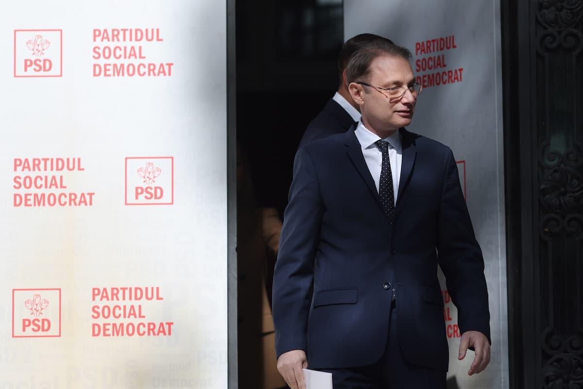 Luca Niculescu exits PSD headquarters in Bucharest.