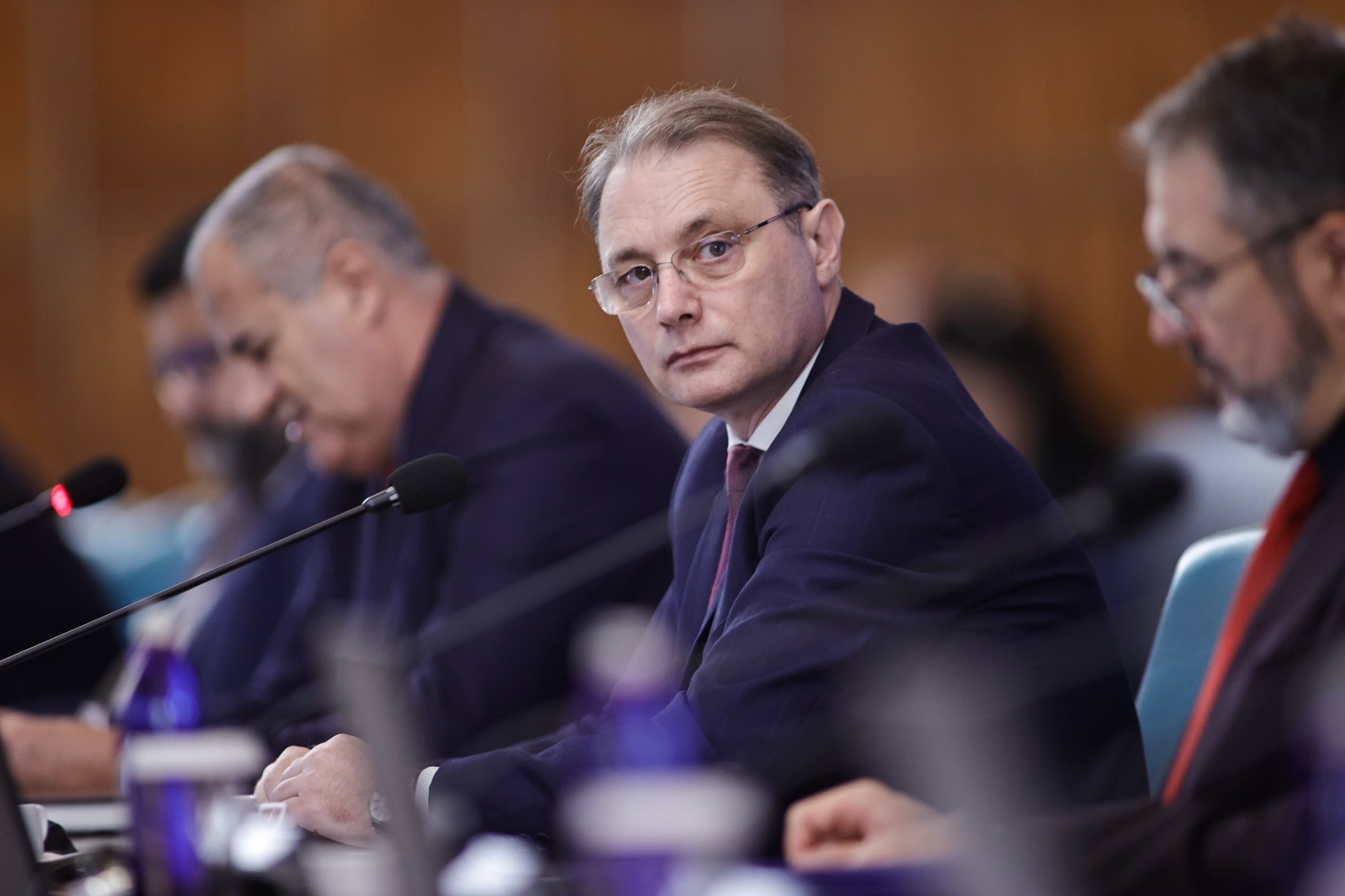 Prime minister Luca Niculescu.