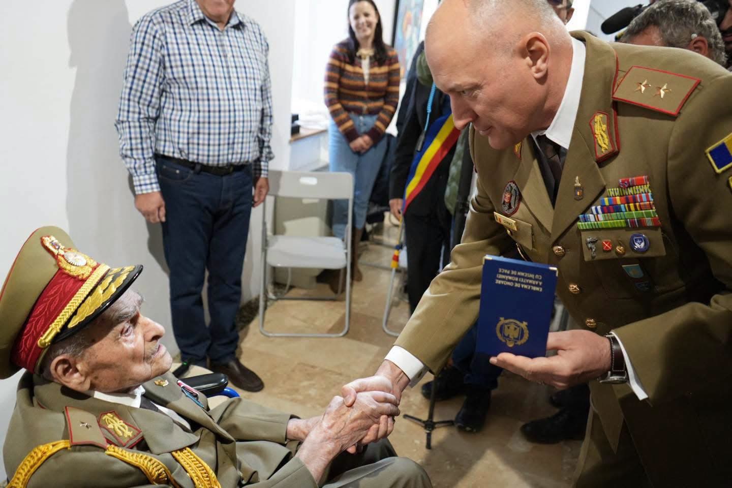 Iosif Rus receiving award.