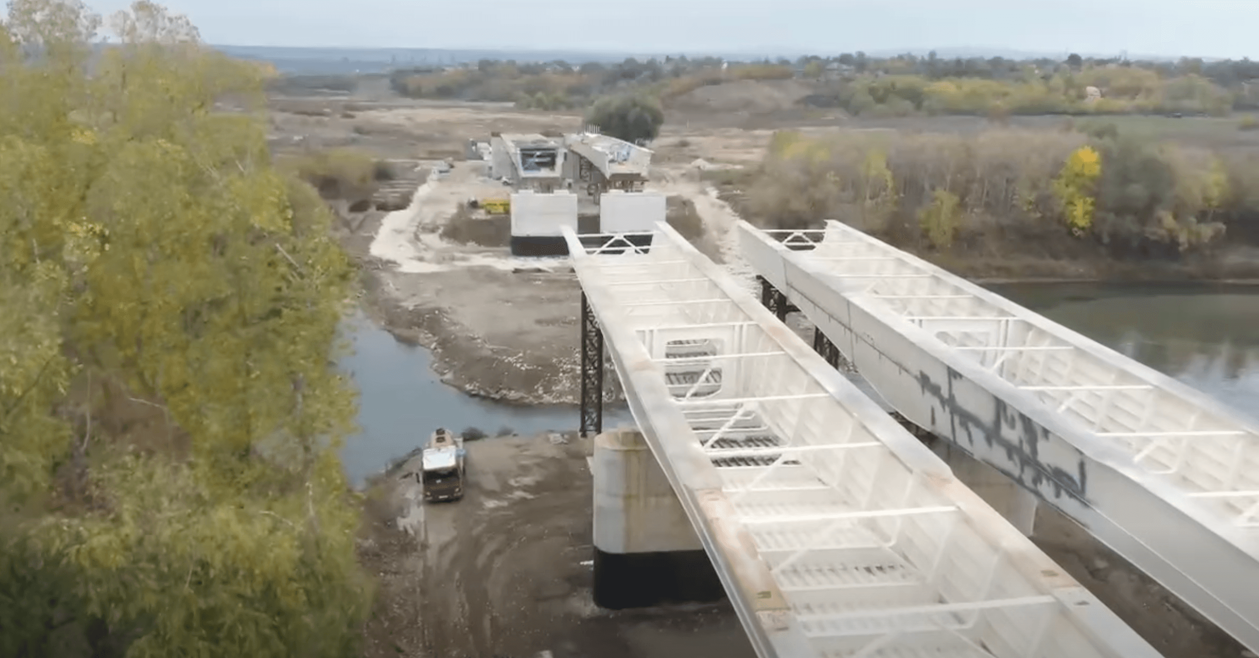 Construction work continues at Ungheni bridge over Prut River.