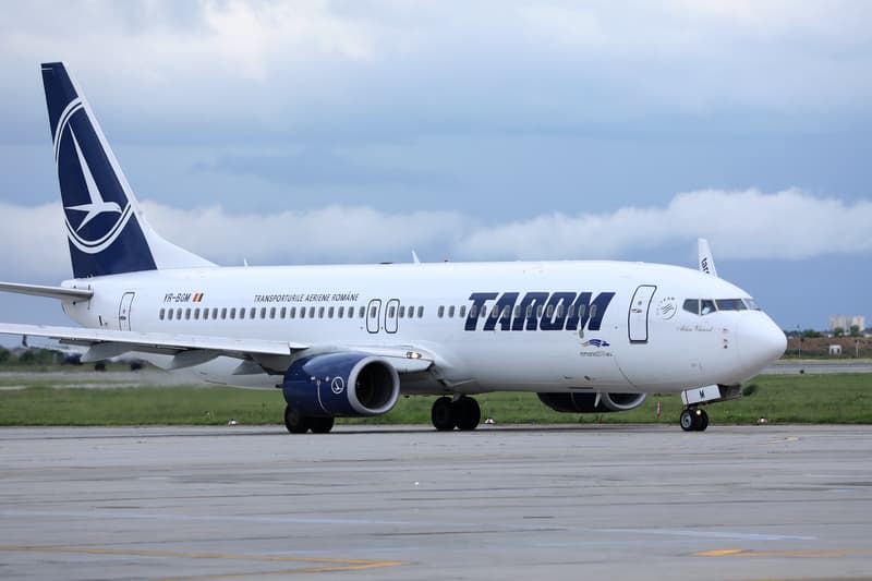 Tarom plane.
