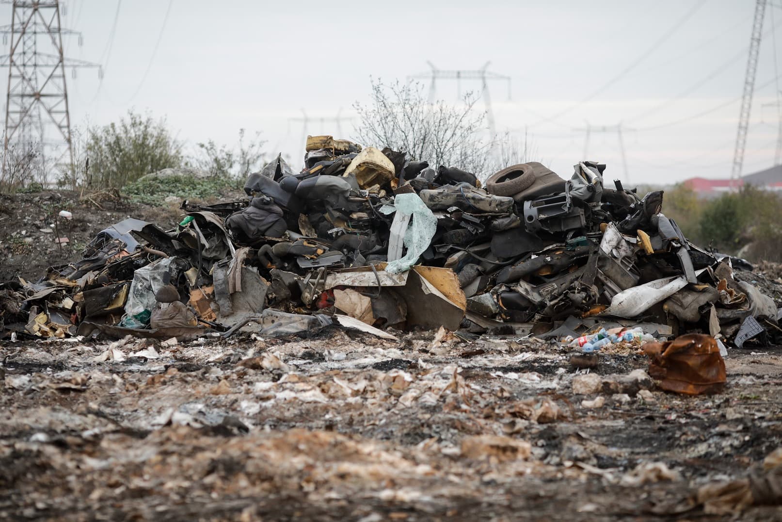 Waste at Sintesti.