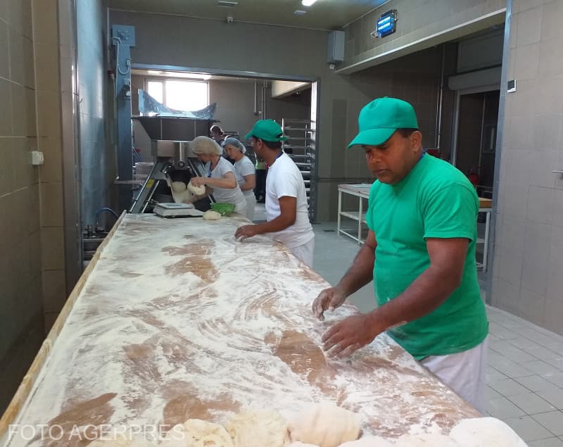 Bakery owner in Romanian village removes Sri Lankan workers under pressure from locals