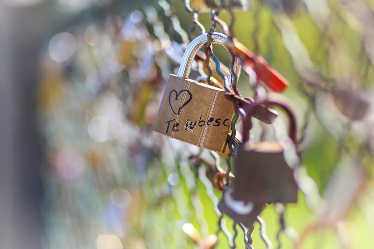Saying ‘I love you’ in Romanian: Romantic phrases for Valentine’s Day (or any other day)
