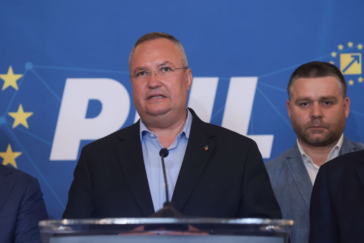 Romanian Liberals change leadership after presidential election upset