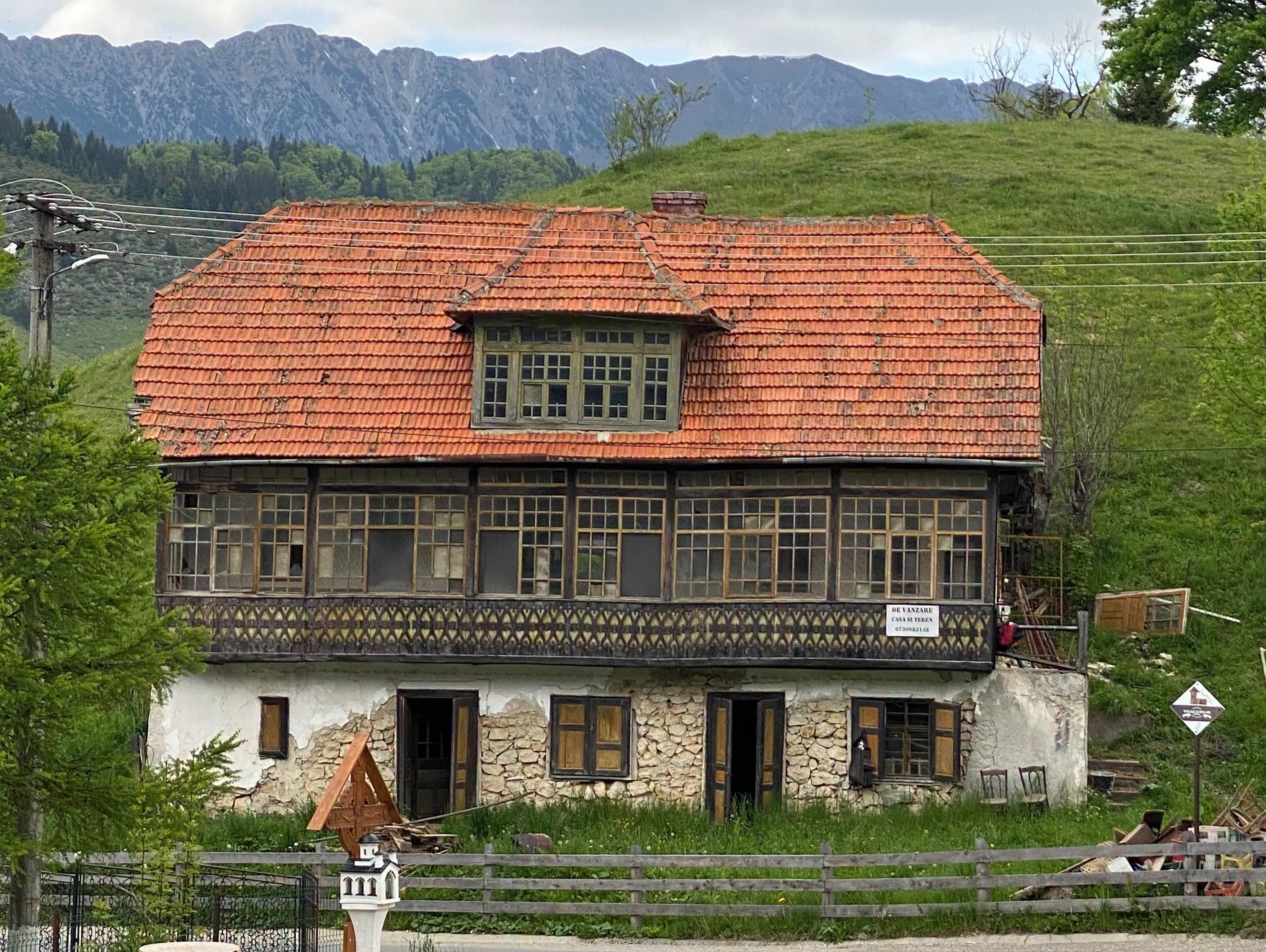 Central Romania: British TV producer Charlie Ottley to restore visitor center in village of Şirnea