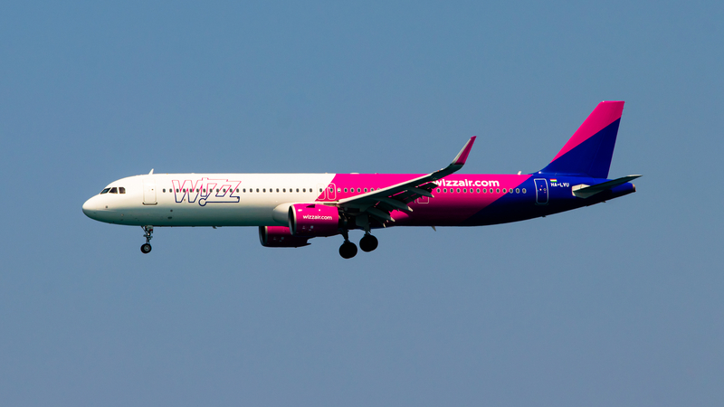 Wizz Air adaugă a 12-a aeronavă la baza de la București, rute suplimentare către Grecia, Italia