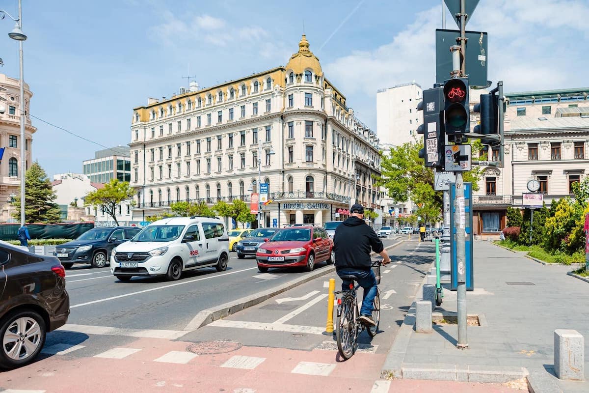 Bucureștiul va deschide anul acesta o nouă pistă de biciclete de 3,3 km