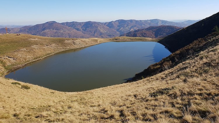 Vulturilor Lake