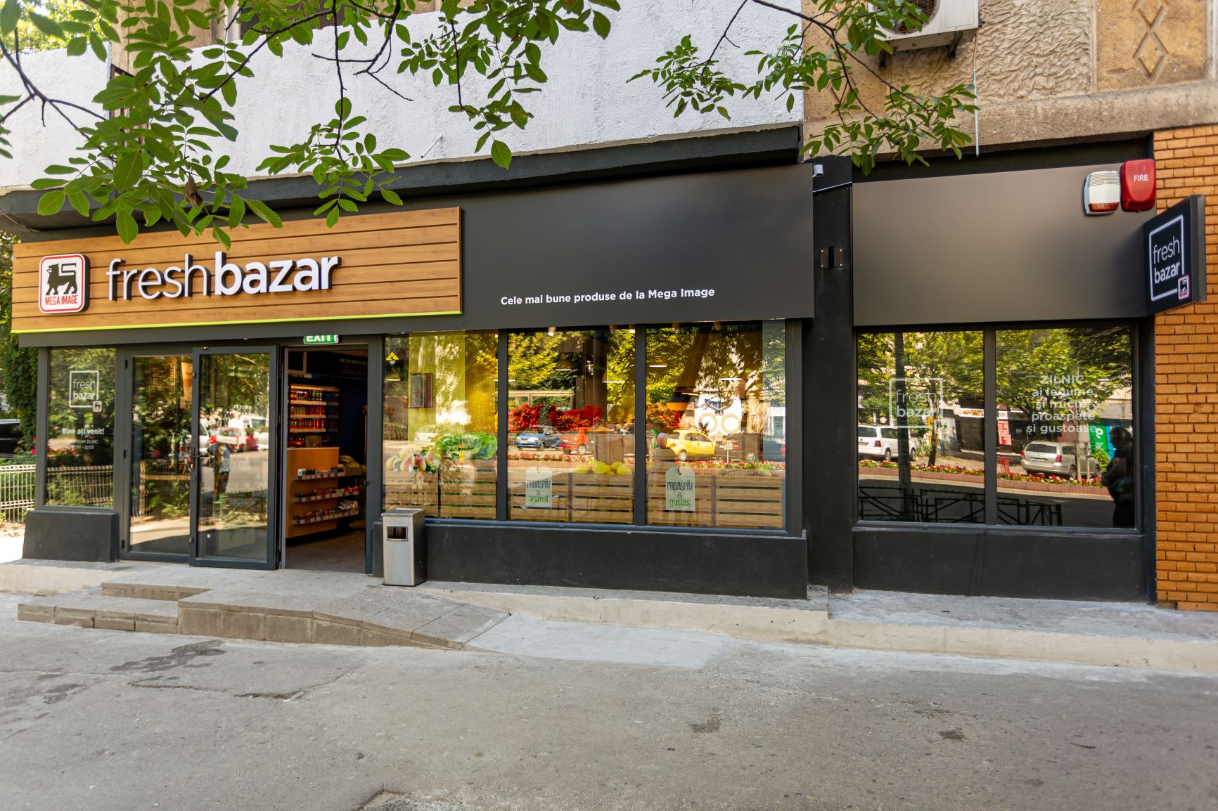 Mega Image brings back Romanian produce store with new concept