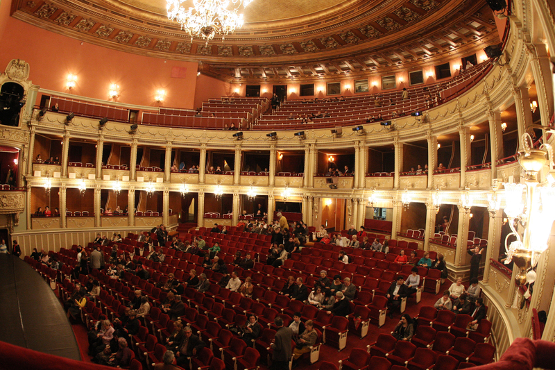 Opera din București anunță redeschiderea teatrelor