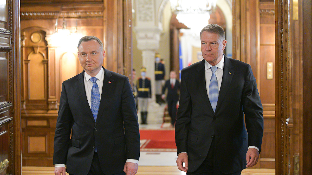 Președinții polonezi și români îndeamnă la o „nouă strategie” pentru NATO