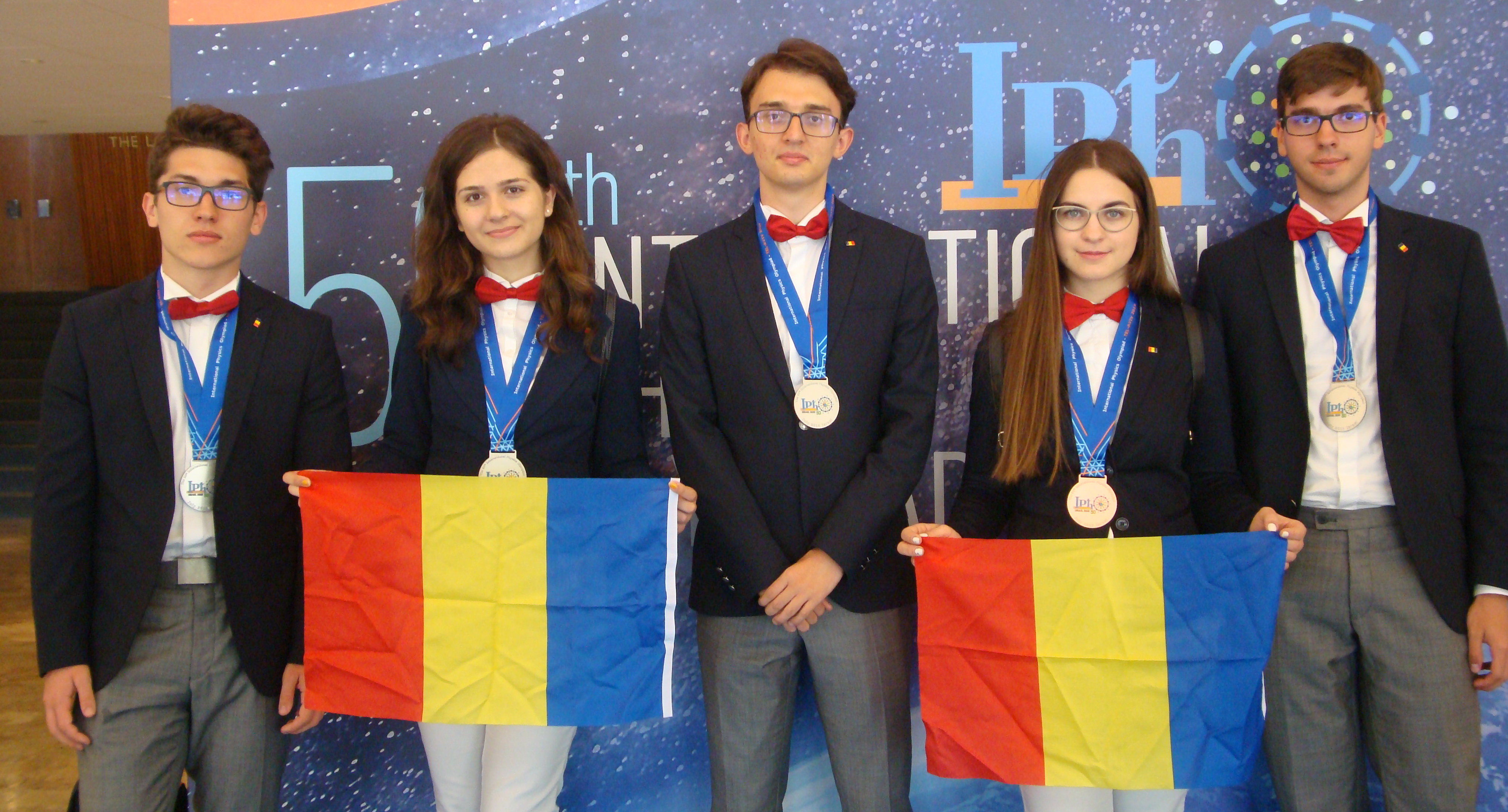 Romanian students score top results at international science