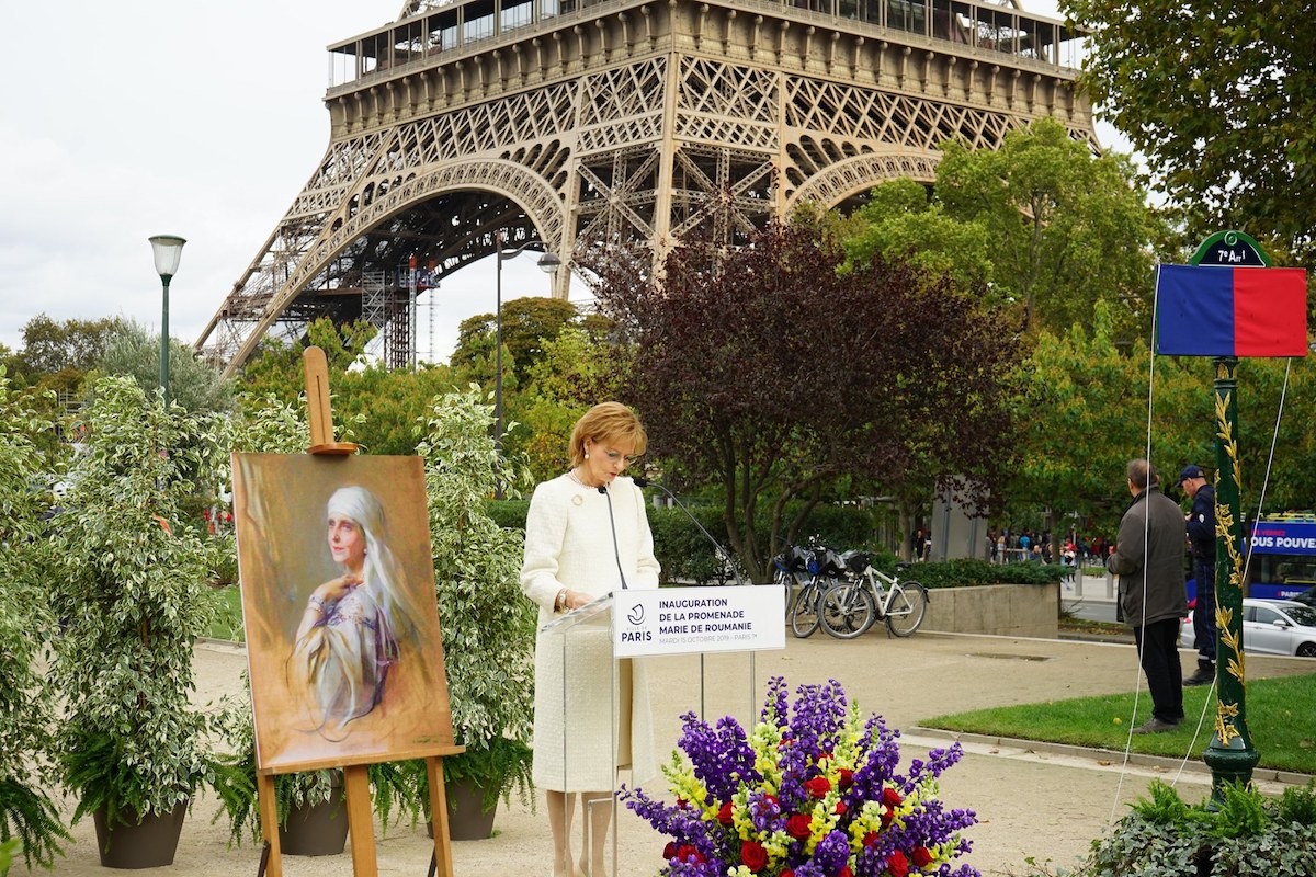 Promenade Marie De Roumanie Inaugurated In Paris Near The Eiffel Tower Romania Insider