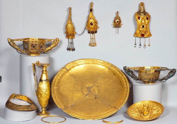 Pietroasele Treasure