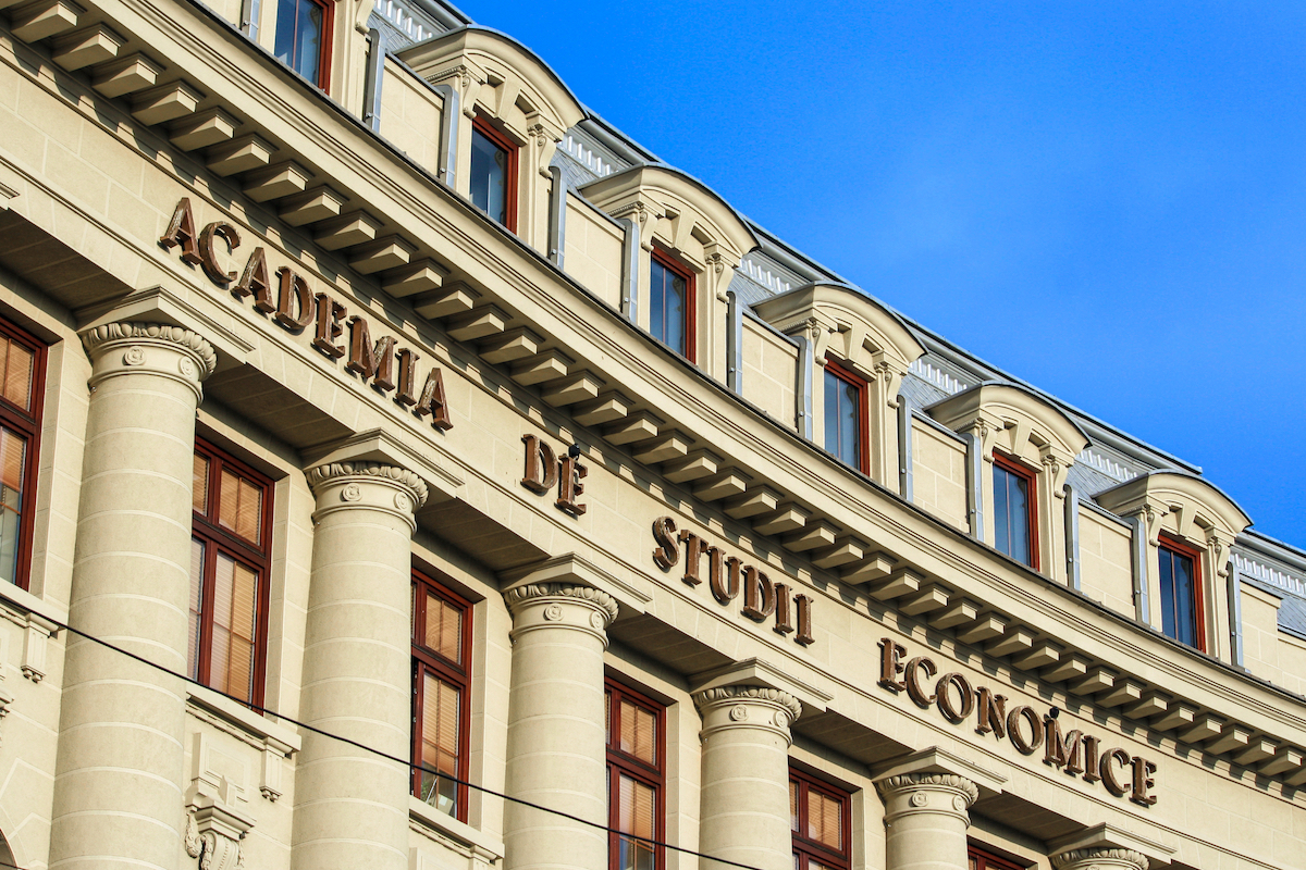 Academia de Studii Economice din București finalizează restaurarea picturii istorice
