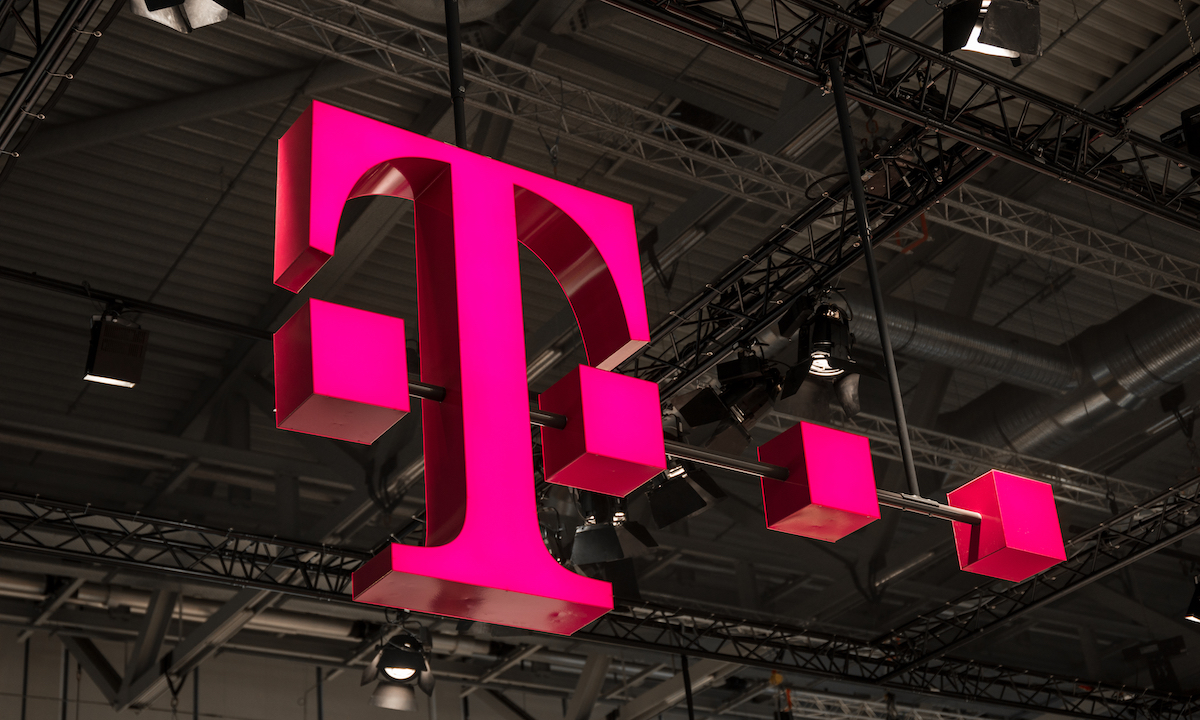 Telekom Romania considers pulling out of auction for 5G telecom licenses
