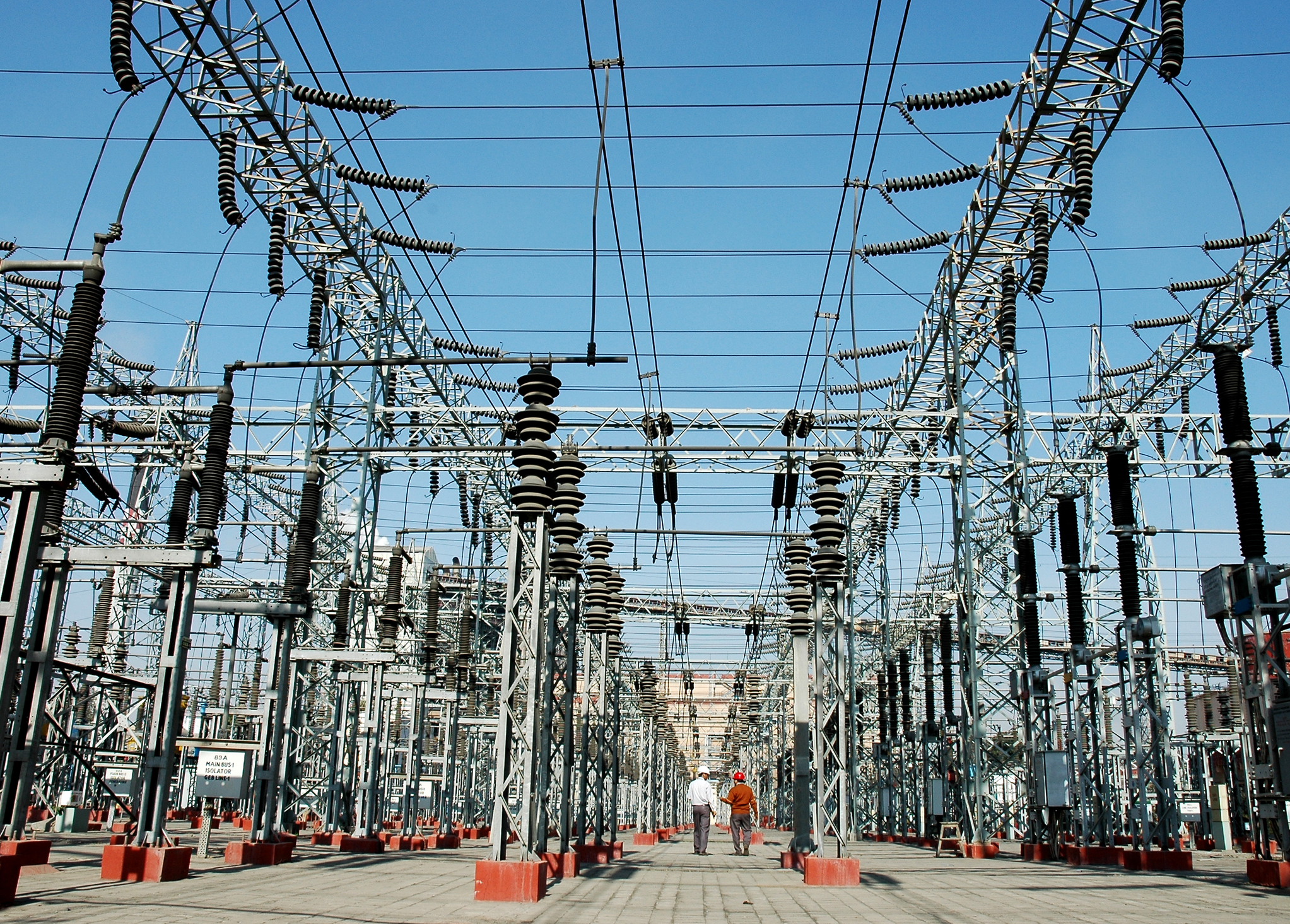 Romania’s market regulator ANRE confirms EUR 108 mln fines for four energy suppliers