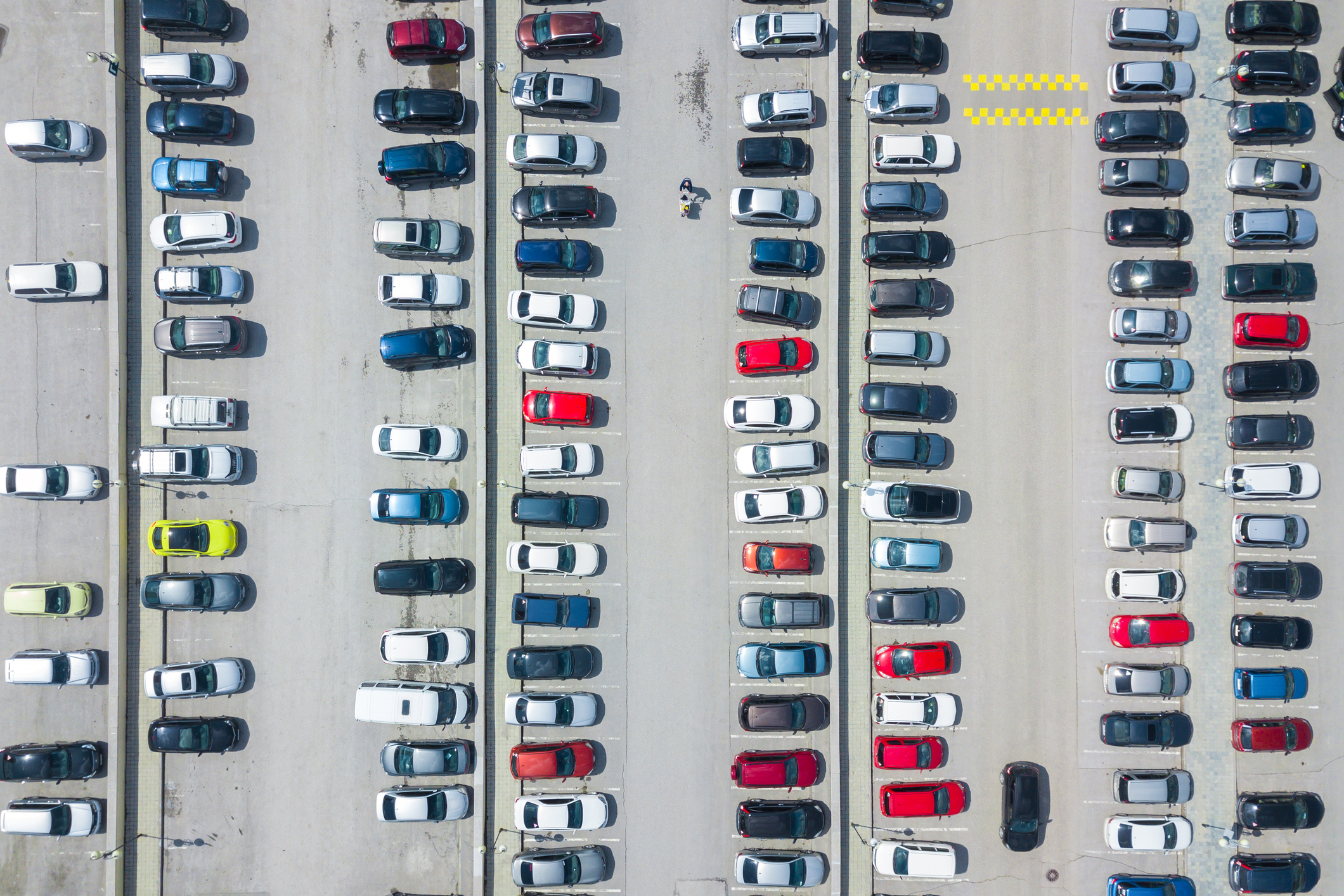 Romania had close to 1.3 million public parking spaces in 2022