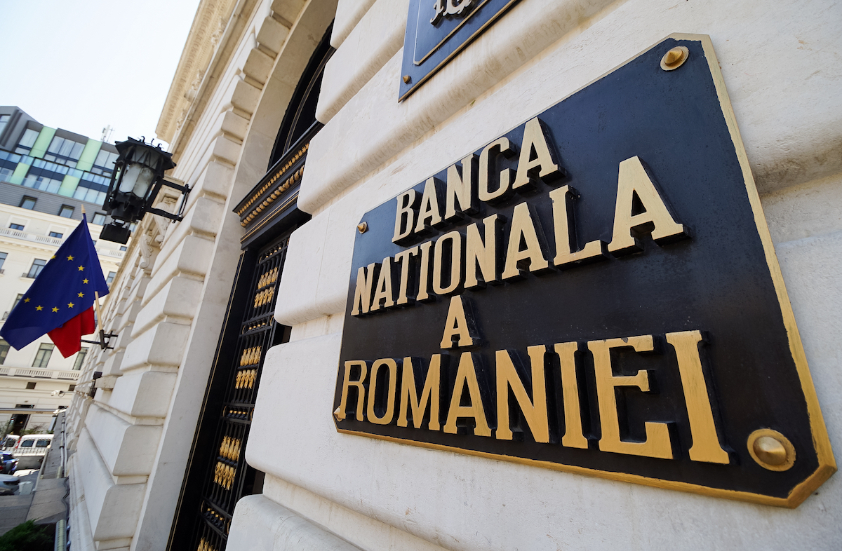 Romania’s lawmakers reportedly defer for fall electing new central bank leadership