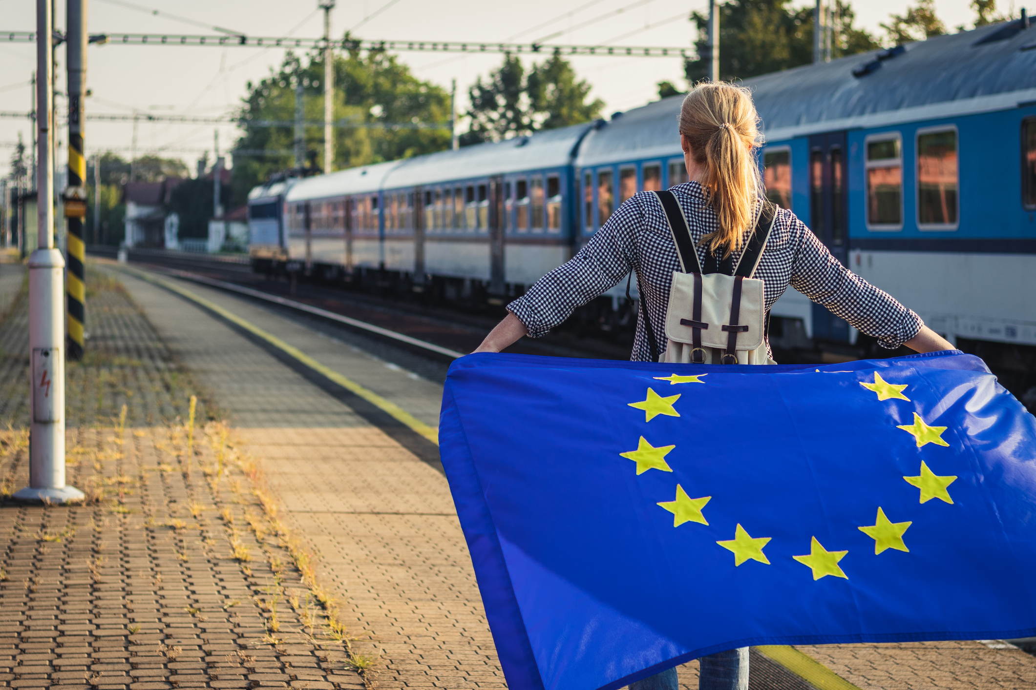 Almost 2,000 young Romanians to receive DiscoverEU travel permits to explore Europe