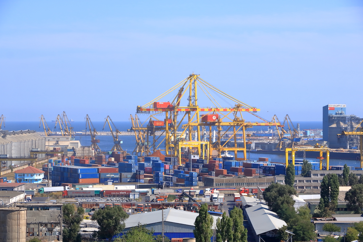 Romania’s Constanta Port dedicates new berth to transhipment of Ukrainian grain