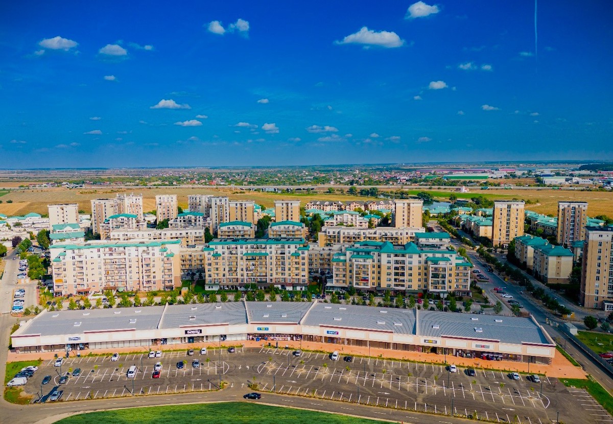 Cosmopolis Plaza retail park opens north of Bucharest after EUR 20 mln investment