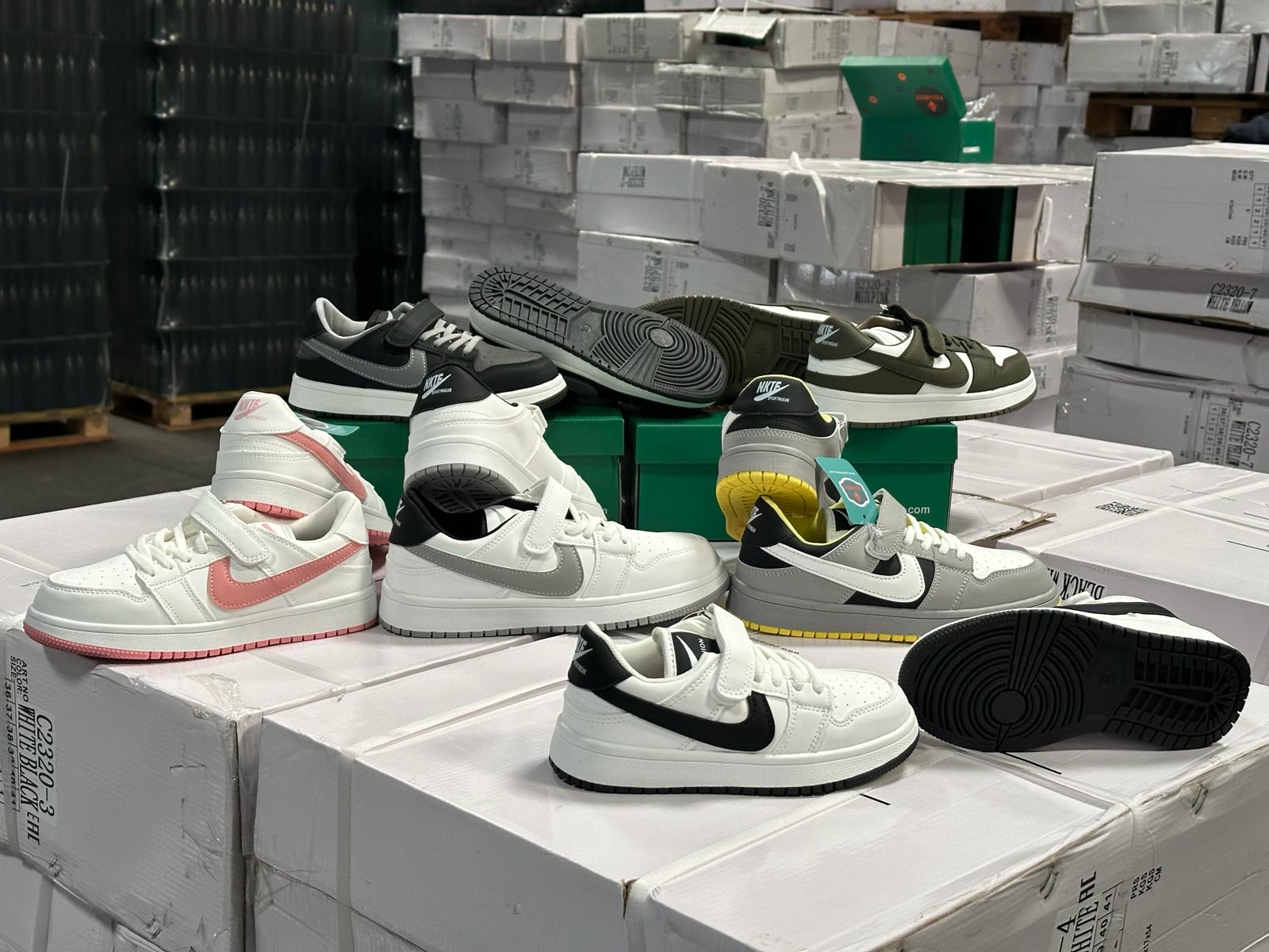 Counterfeit footwear valued at EUR 800,000 seized by Romanian customs inspectors