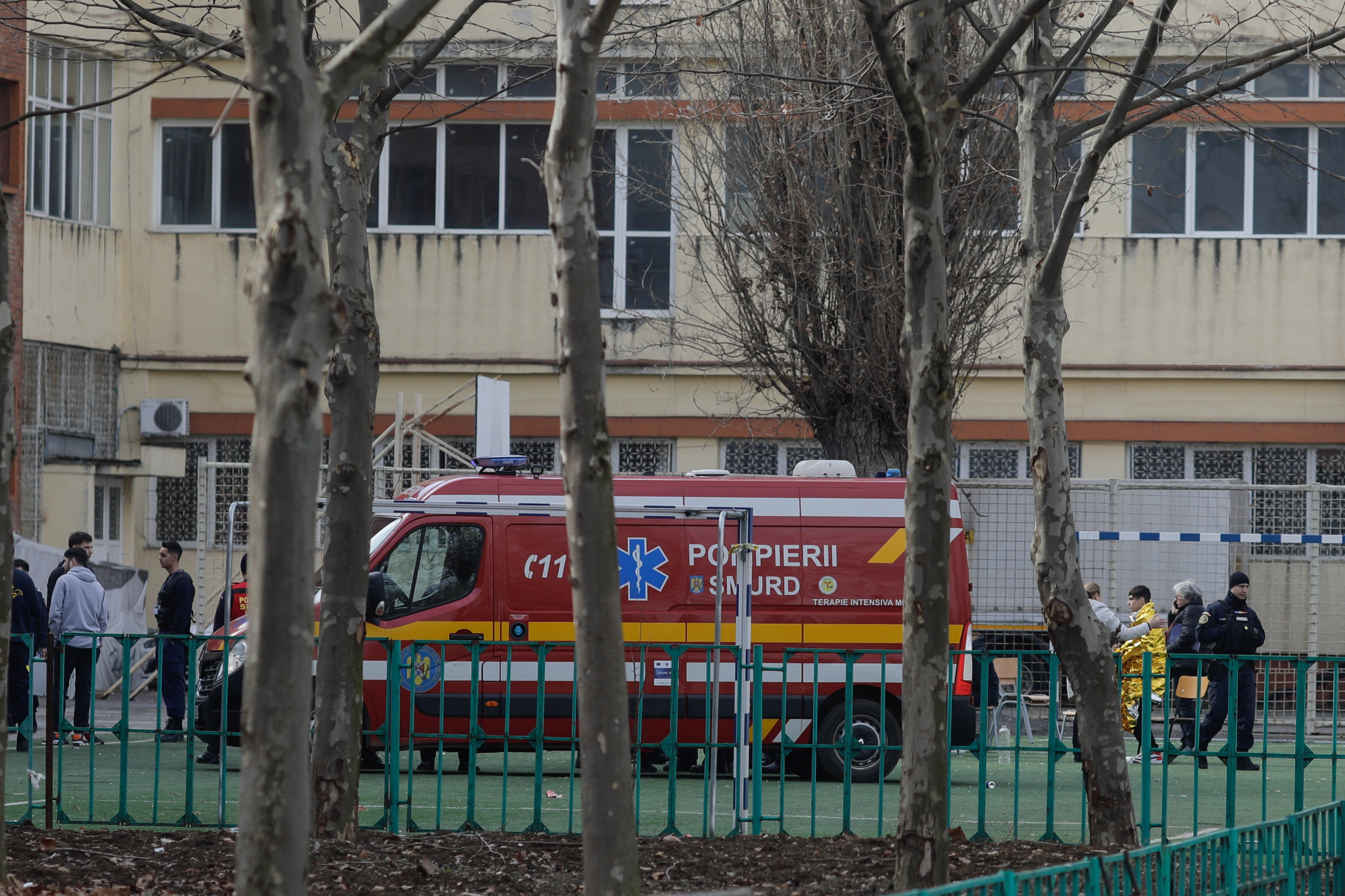 25 Romanian students rushed to hospital after a paralyzing spray was used in high school hallway