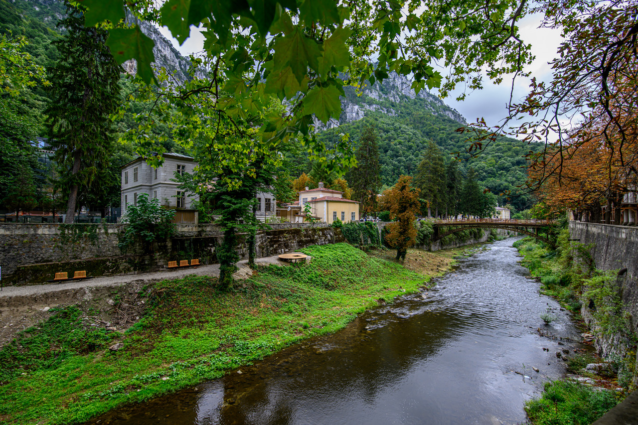 Non-profit wins funding to revitalize banks of river Cerna in Băile Herculane