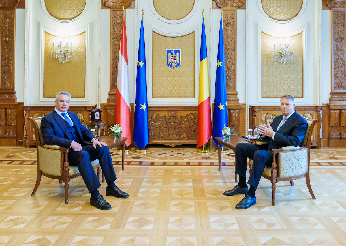 Romanian president, Austrian chancellor discuss Schengen during meeting in Bucharest