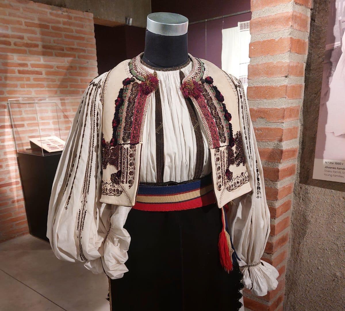 Traditional costumes and shirts from Romania’s national heritage, on display in Madrid