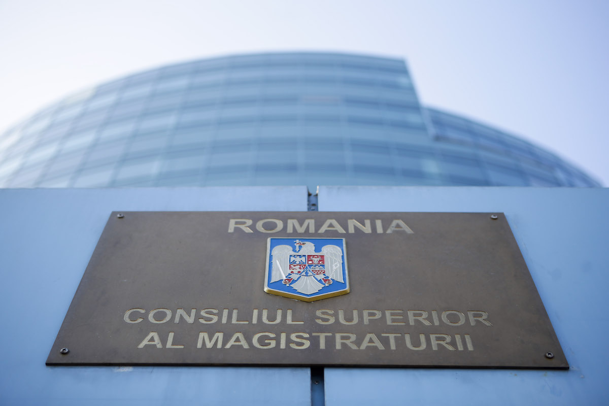 Under 16% of candidates for magistrate posts in Romania pass preliminary test