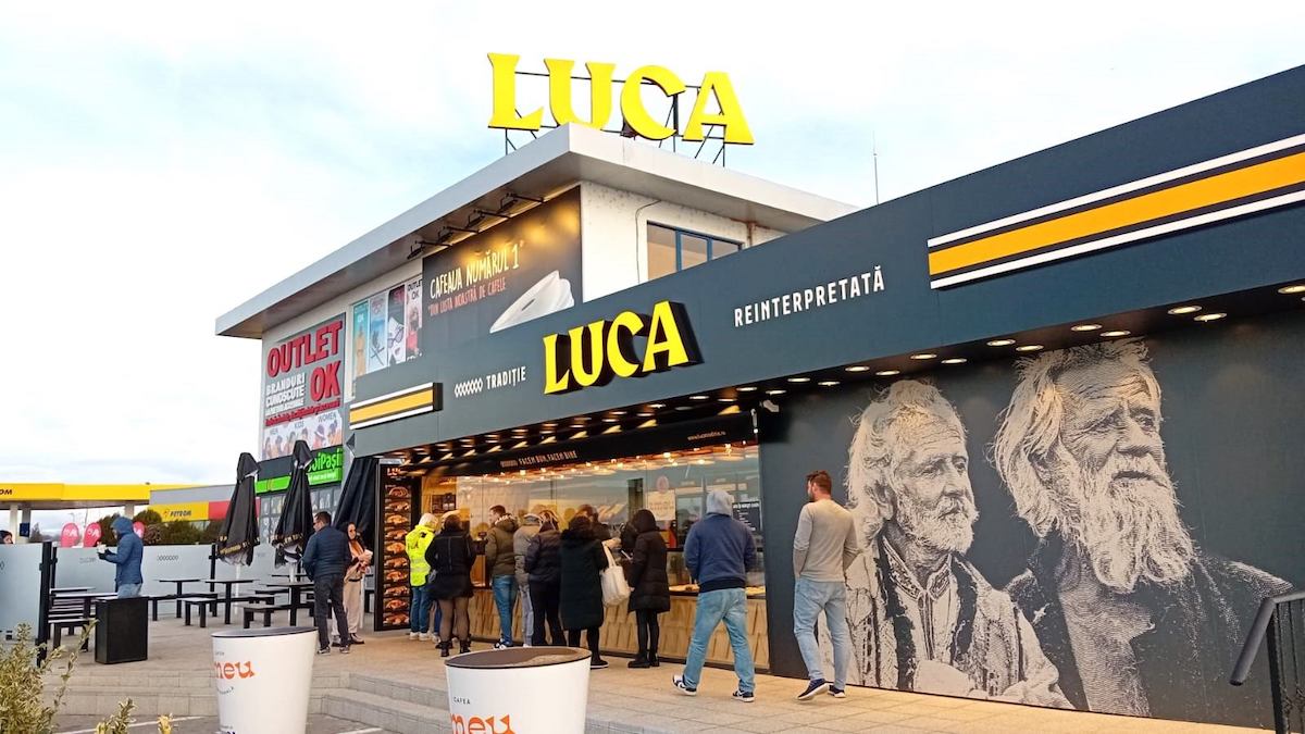 Romanian pretzel and viennoiserie chain LUCA opens store in Warsaw