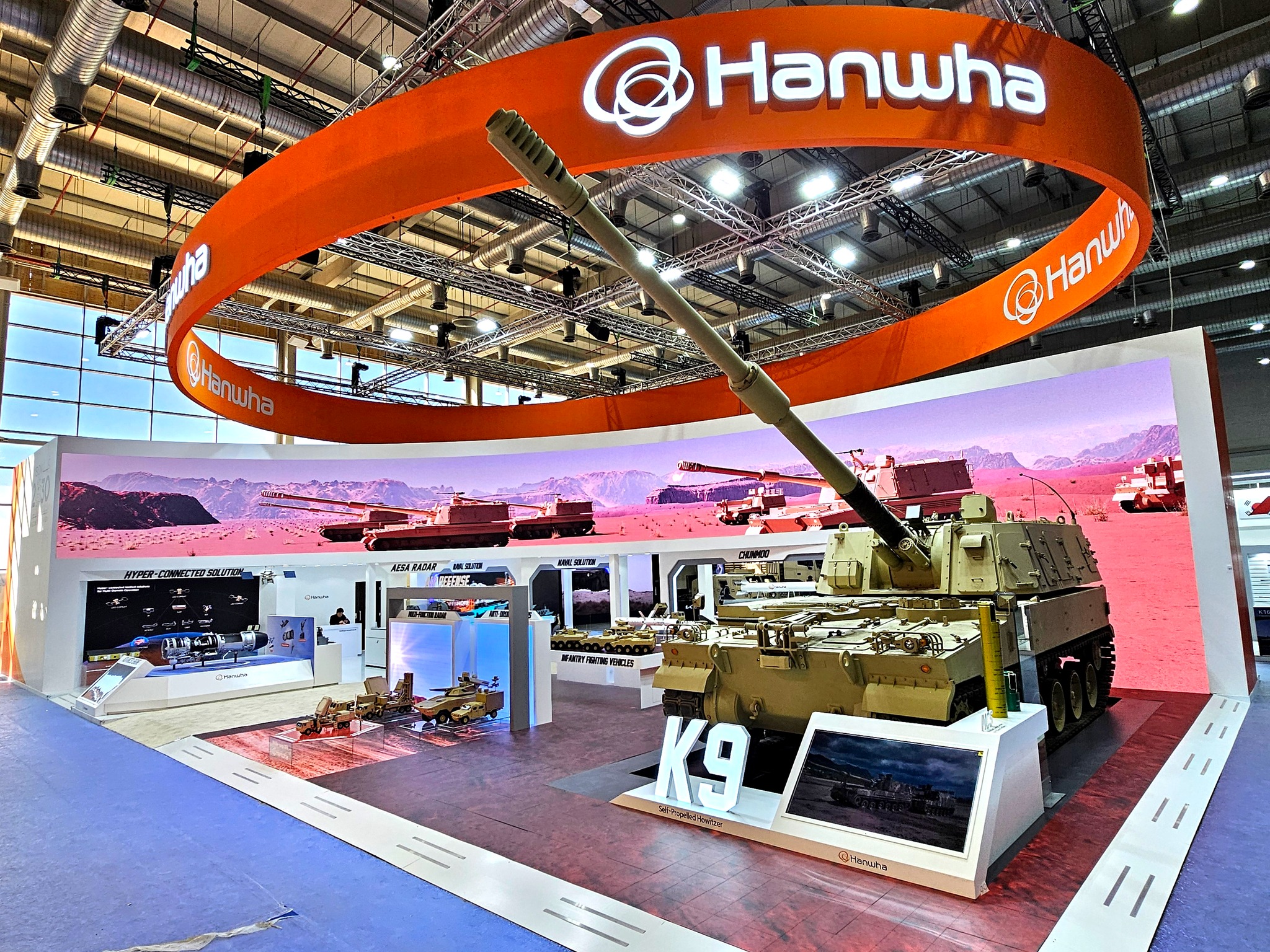 Korean defense giant Hanwha Aerospace set to build armored vehicle factory in Romania