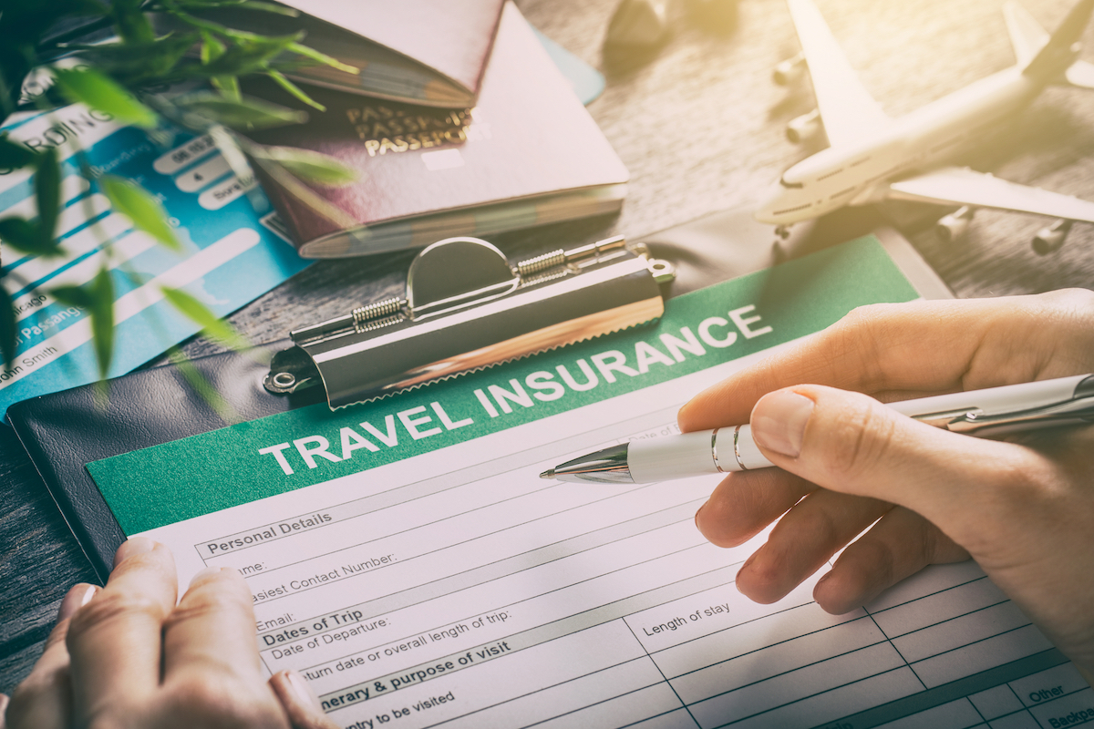 Romanian insurance companies’ payouts for travel insurance soar in 2023