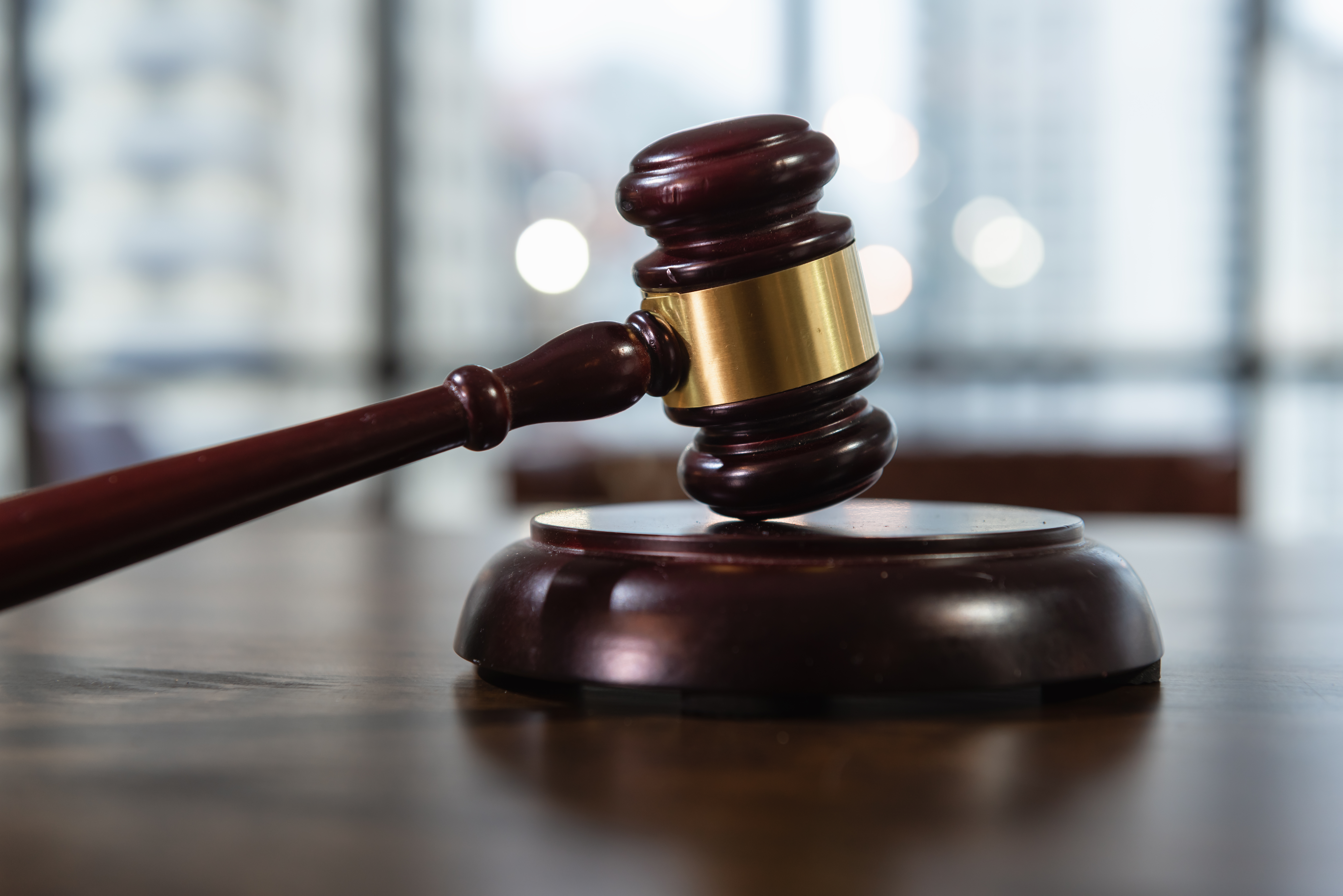 Curtea Supremă din România confirmă pedeapsa în caz de abuz sexual pentru fostul episcop de Huși Corneliu Onilă și complicele său arhimandritul Jitaru