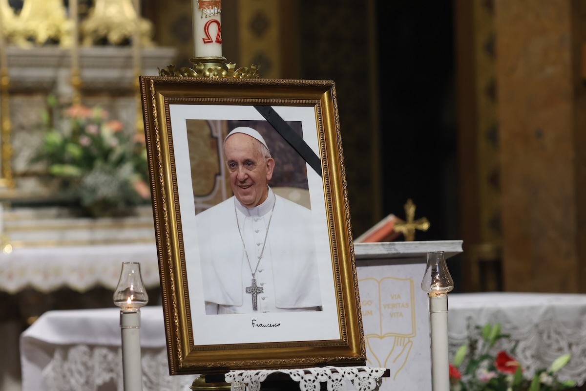 Romanian Govt. to decide this week on declaring national day of mourning for Pope Francis