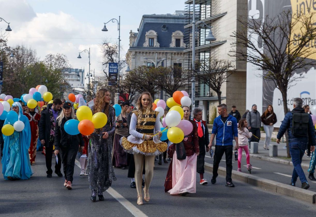 Mașini de Epocă, Festival de Lumini și Concerte în Weekendul 10-11 Mai