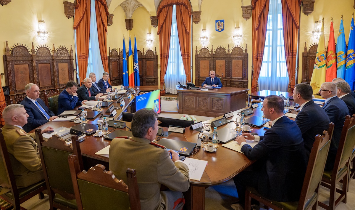 România intenționează să majoreze bugetul de apărare și să întărească capacitățile militare, anunță președintele interimar Ilie Bolojan