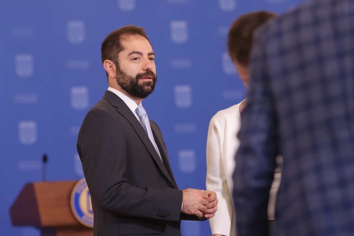 Negocierile pentru formarea noului guvern din România continuă, dar provocările persistă în coagularea unei coaliții viabile