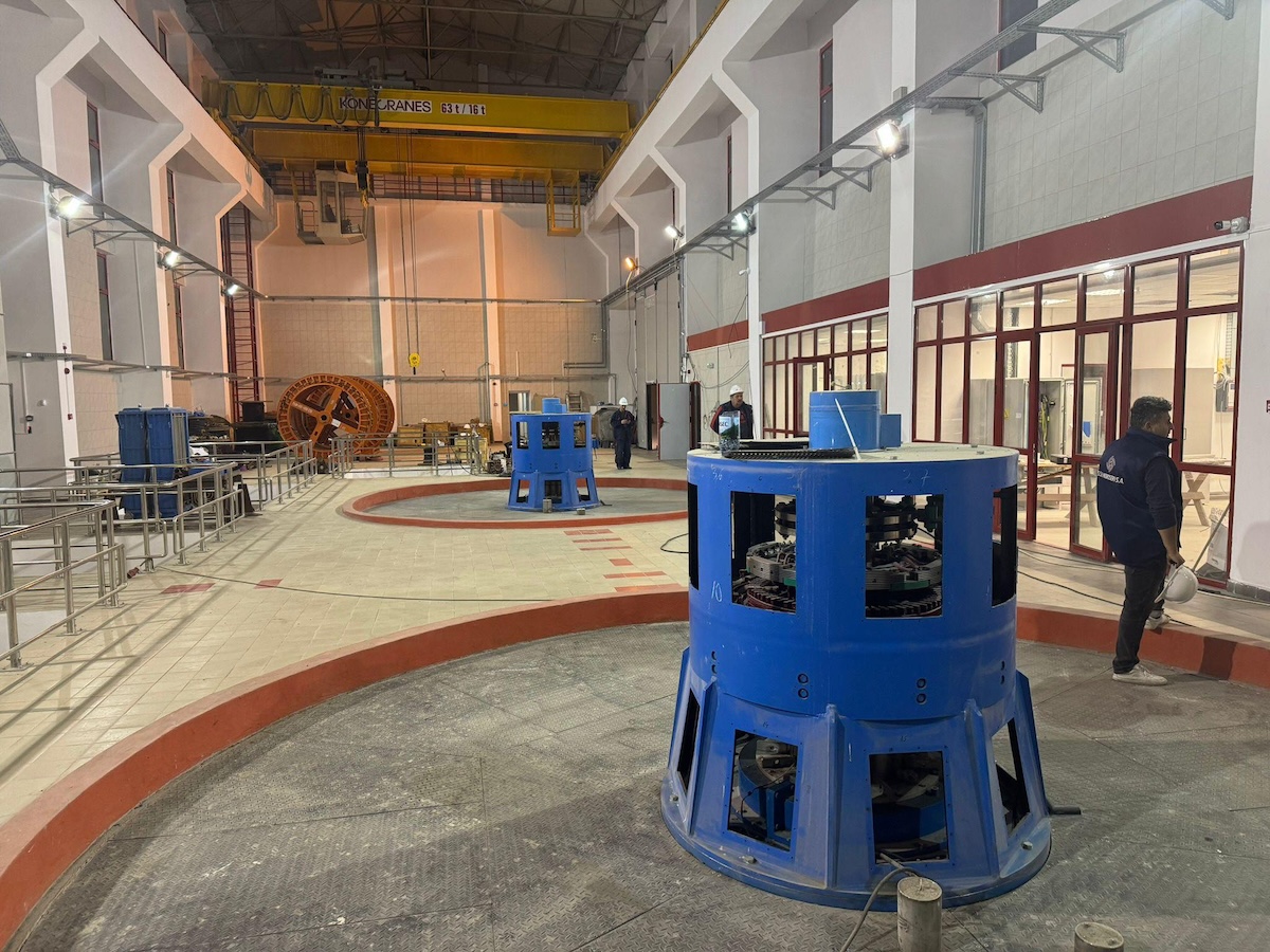Curtea de Apel Cluj suspendă acordul de mediu al proiectului Hidroelectrica Răstolița, decizie provizorie cu impact major asupra energiei ecologice în România.