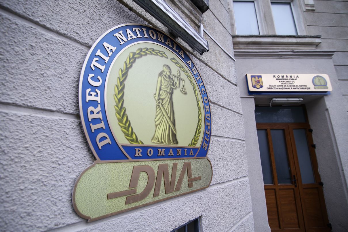 Procurorii români investighează un caz de fraudă cu TVA și spălare de bani în valoare de peste 9 milioane de euro în Argeș