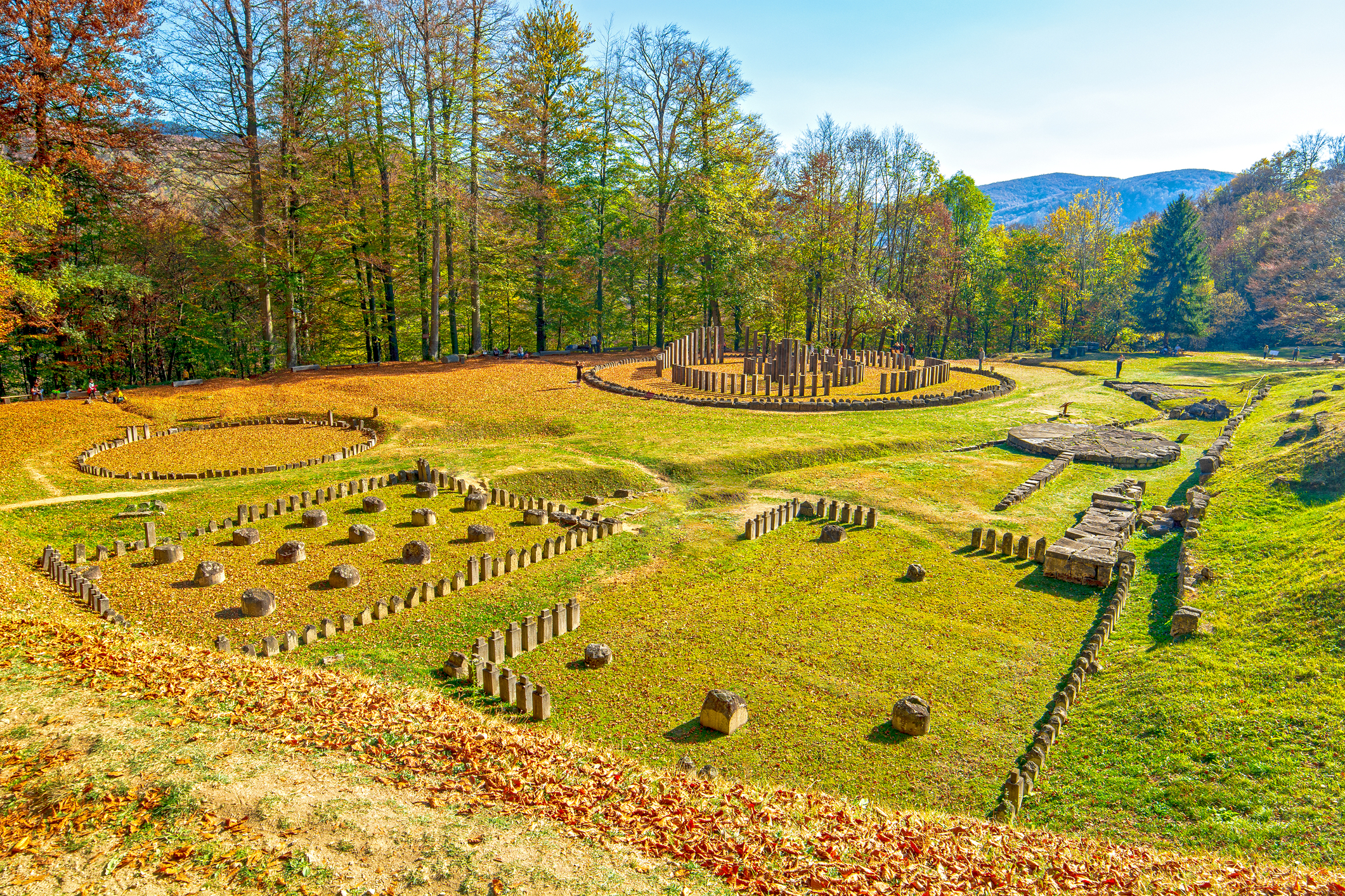 Investiții de 200 milioane RON în infrastructura turistică din Județele Hunedoara și Arad pentru creșterea accesibilității la destinații istorice și turistice