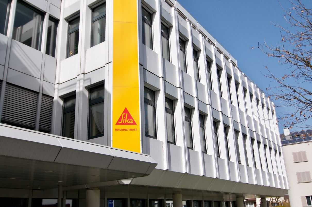 Sika își extinde prezența în Europa de Est cu o nouă unitate de producție pentru aditivi de beton în Prahova