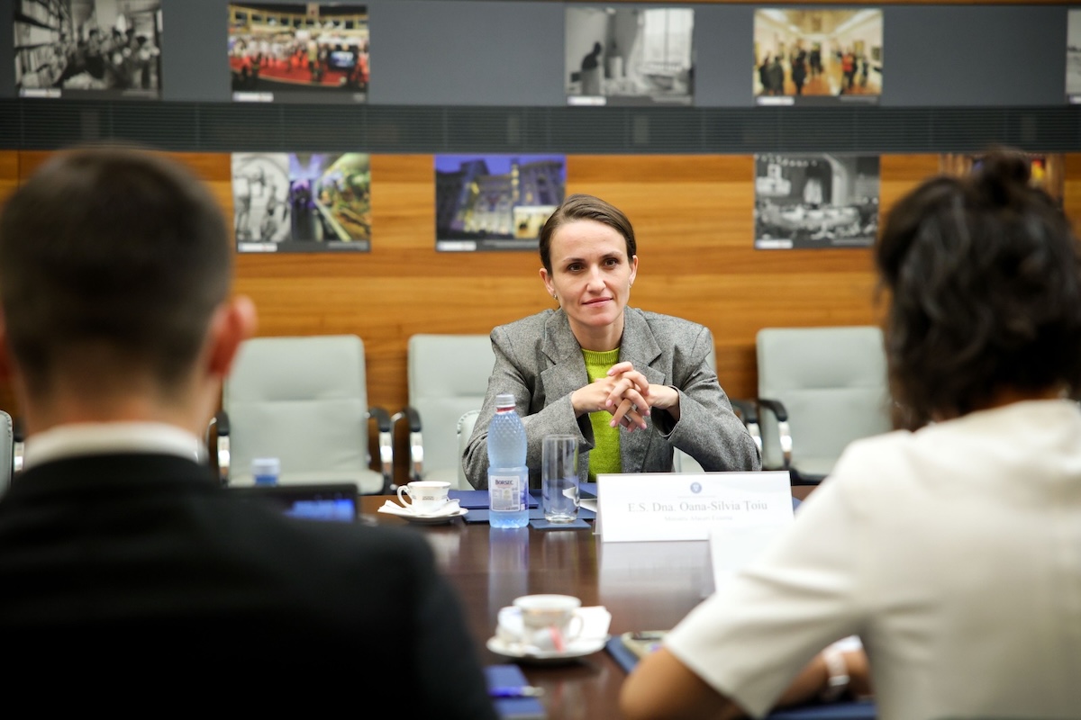 Foreign minister says Romanian president Nicușor Dan likely to visit US in early 2026