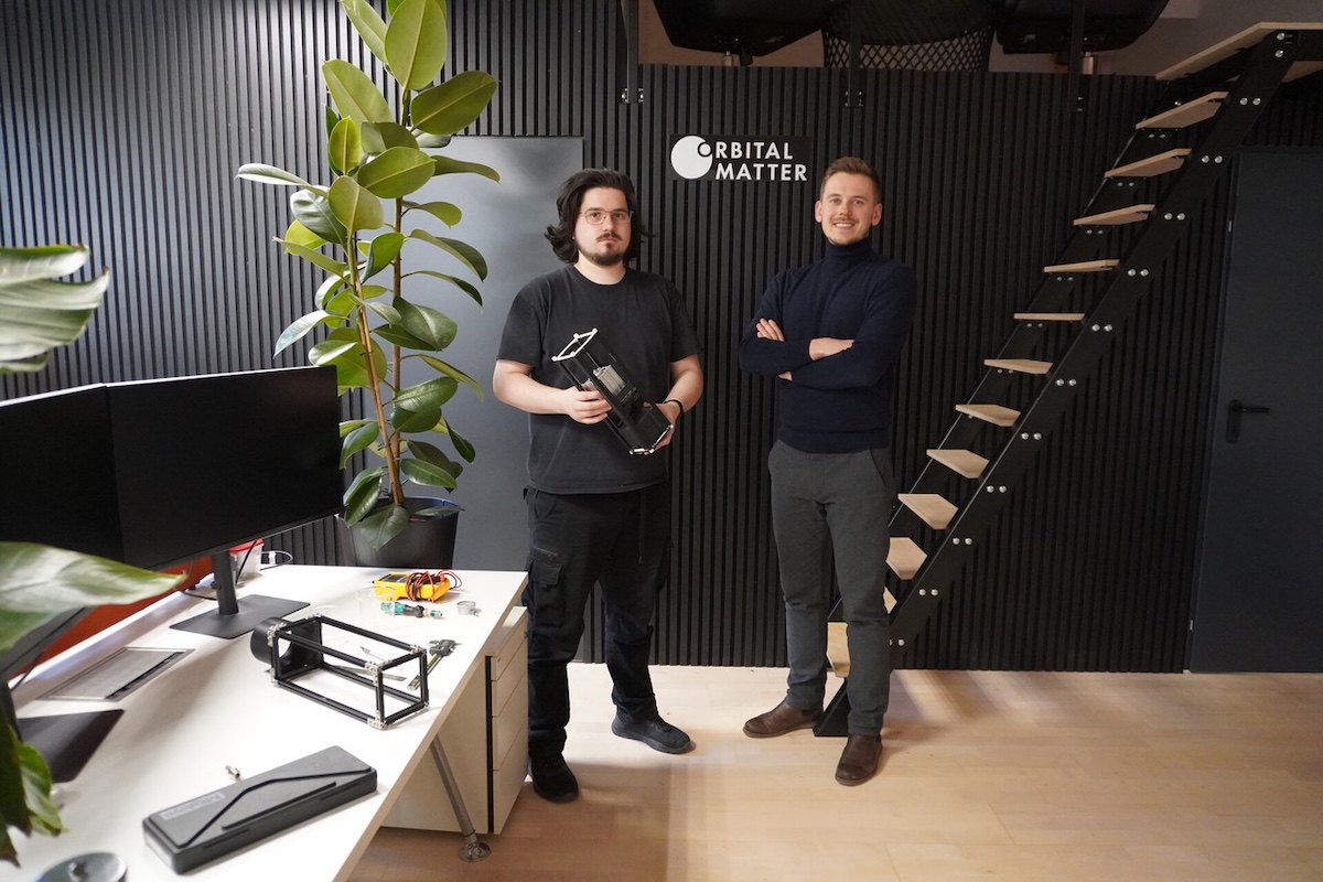 Belgijsko podjetje EDGX prejelo 2,3 milijona evrov za razvoj umetne inteligence za satelite, romunski Early Game Ventures vložil 1 milijon evrov v Orbital Matter